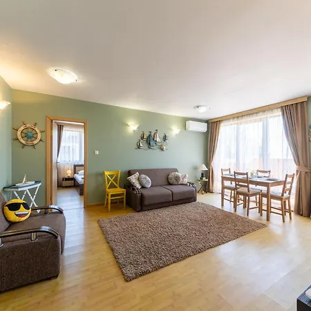 Supreme Beach Apartments Balchik Exterior photo